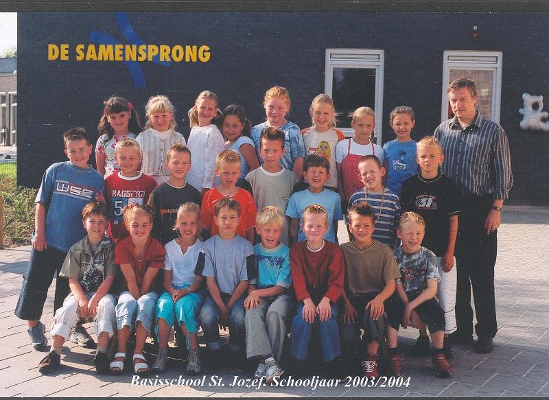 groep 5 meester pierre.jpg